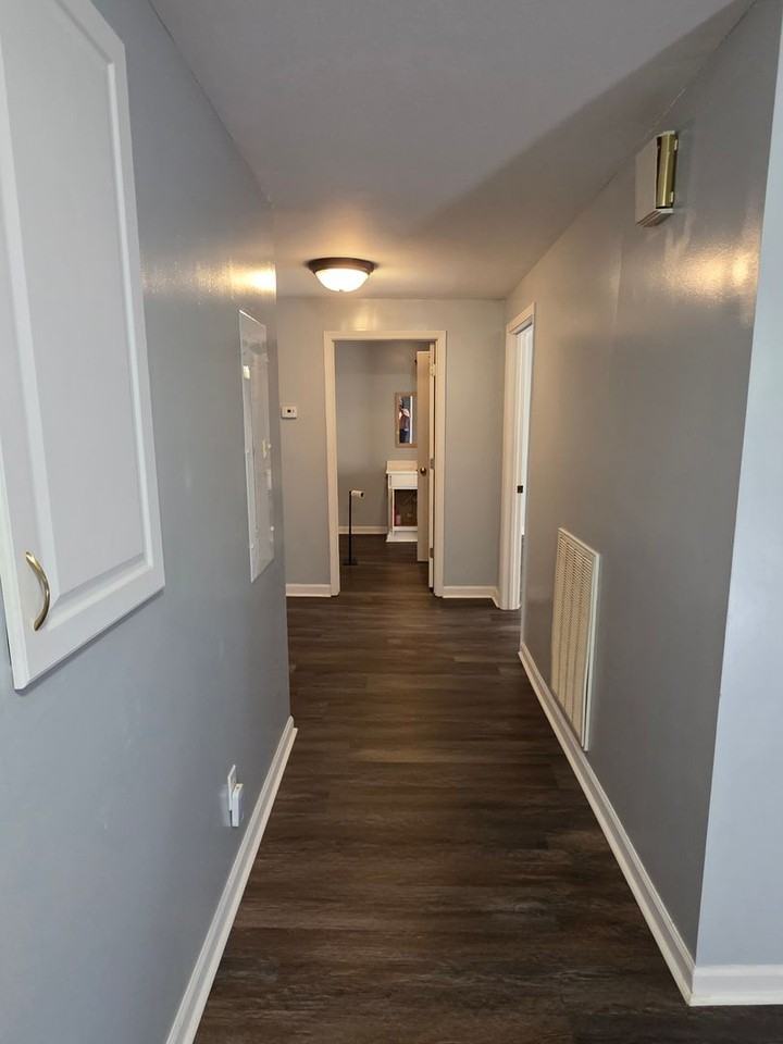 1006 Jessamine Rd - Photo 6 of 15