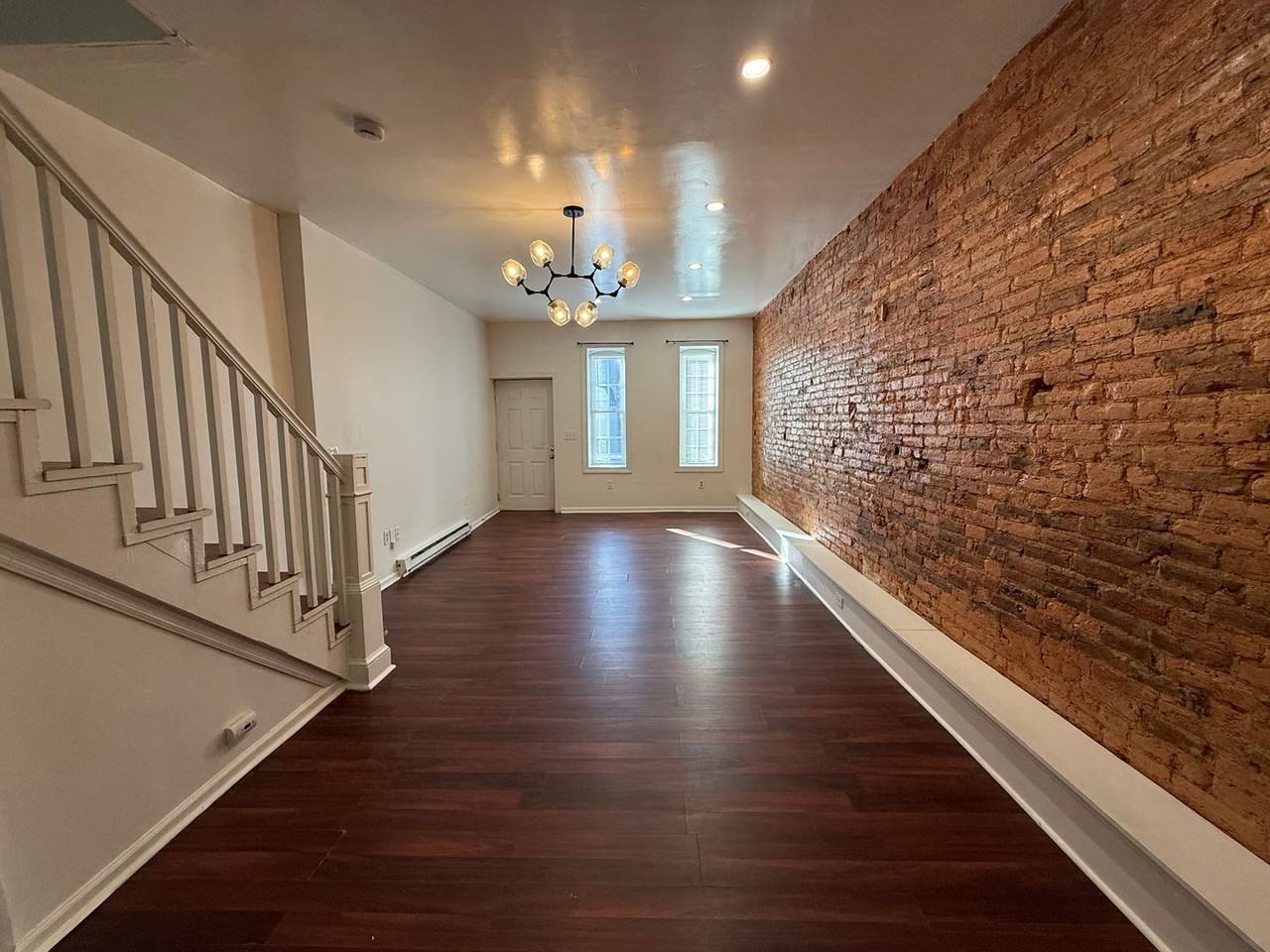 351 Beaver St - Photo 4 of 17