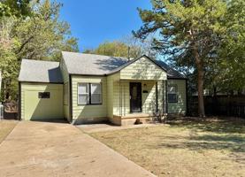 featured image of 1203 Nw Parkview Blvd