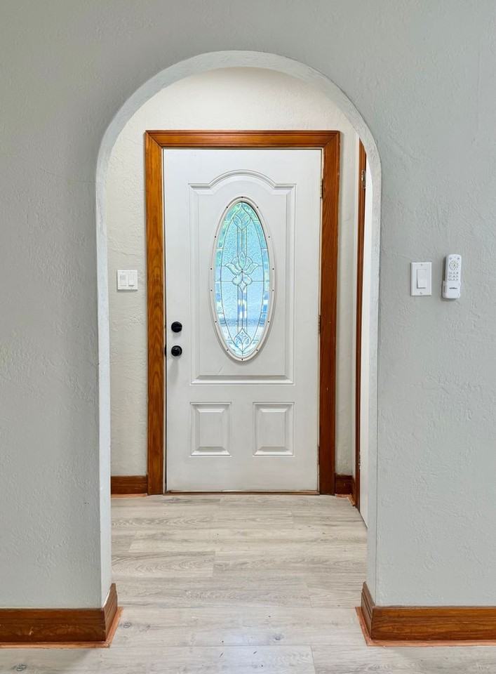 1203 Nw Parkview Blvd - Photo 5 of 24
