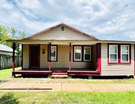 400 Lamar St - Photo 1 of 1