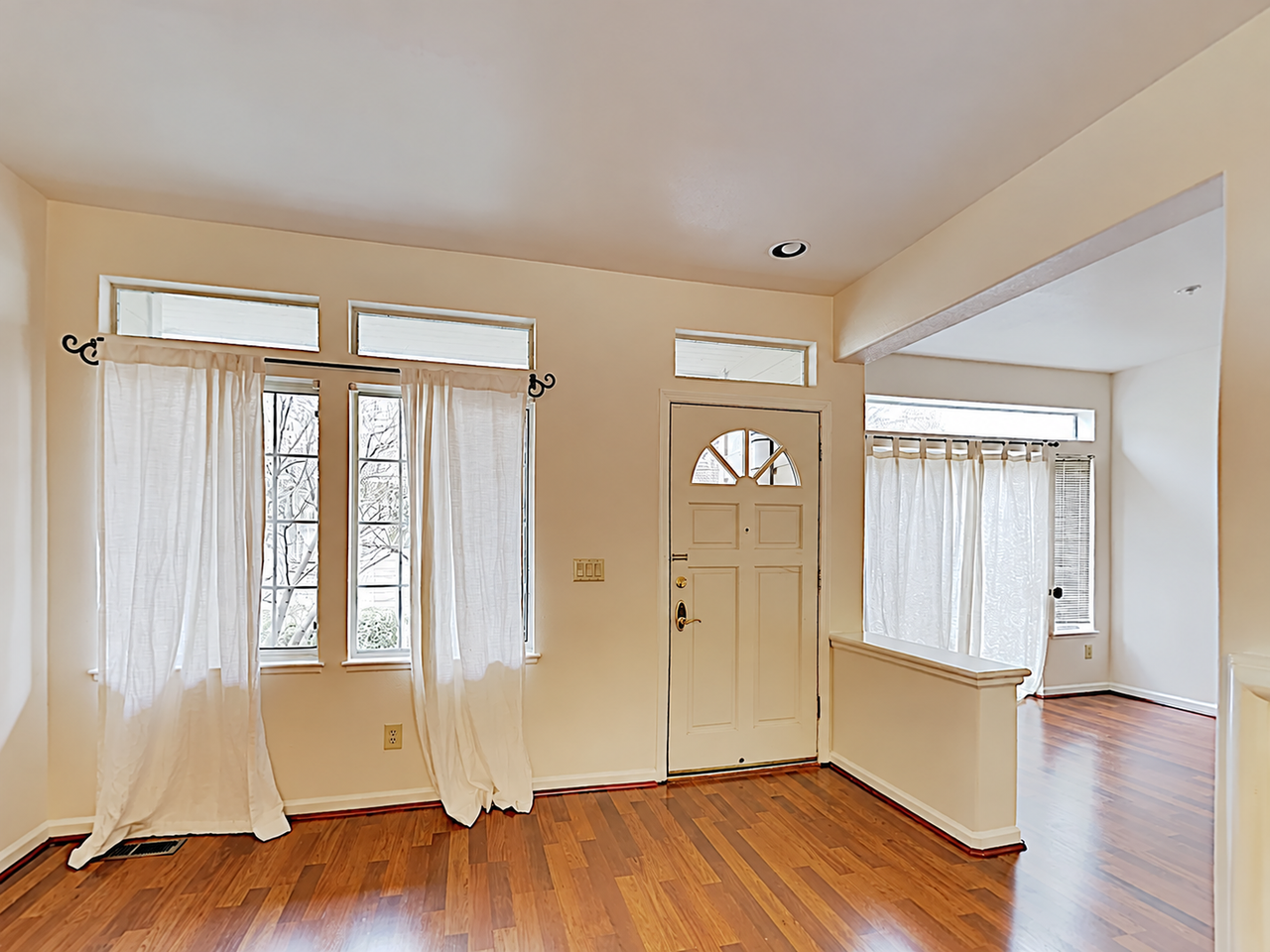 1156 La Rochelle Ter #D - Photo 4 of 14