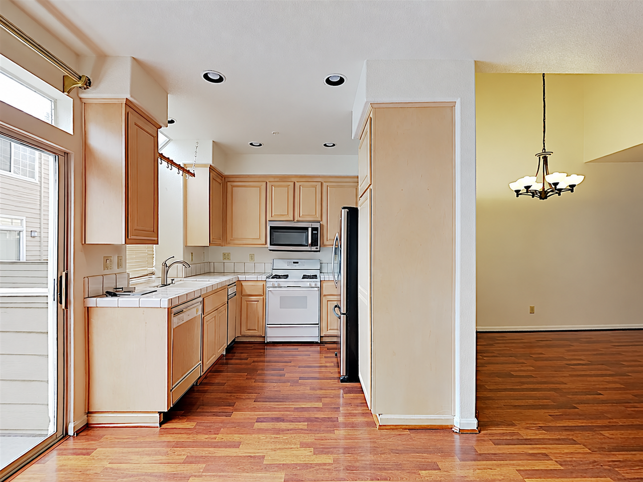 1156 La Rochelle Ter #D - Photo 7 of 14