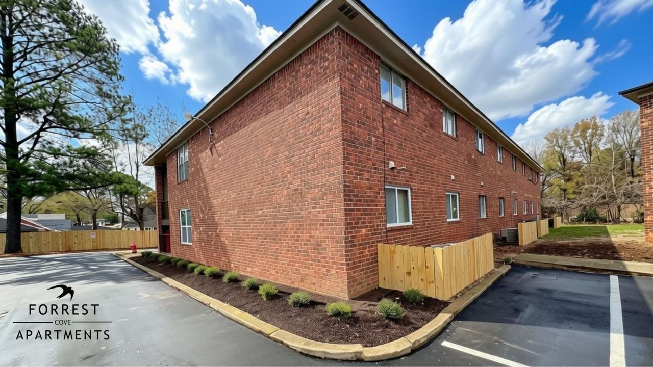 Forrest Cove Apartments - Photo 3 of 13