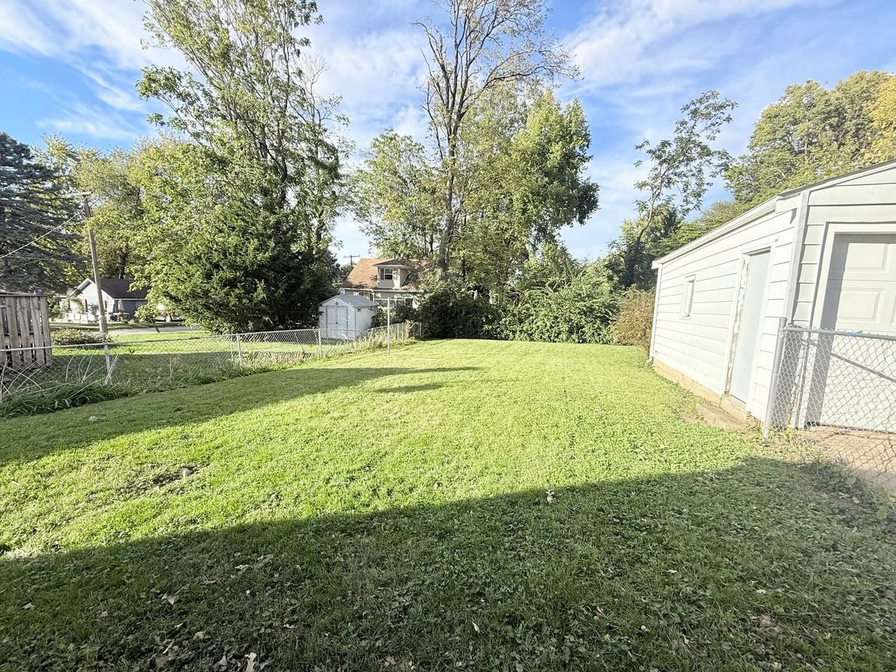 1107 W Wood St - Photo 7 of 9