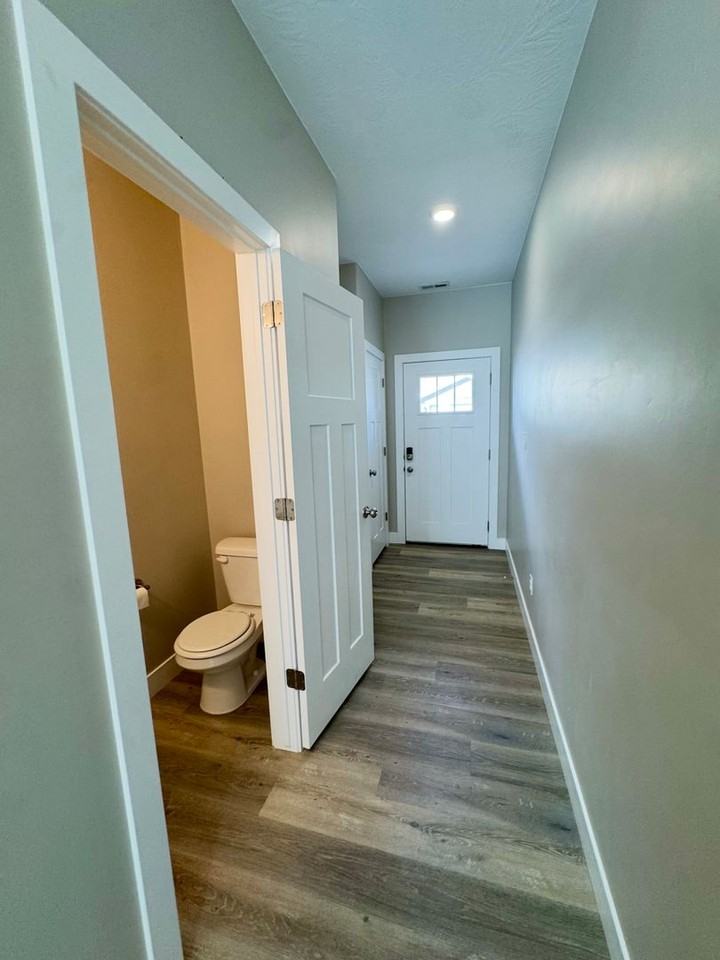 3183 W 1650 N #C - Photo 5 of 29