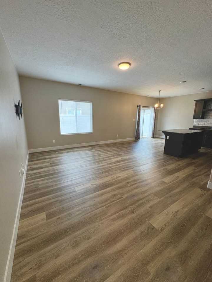 3132 W 1675 N #C - Photo 7 of 35