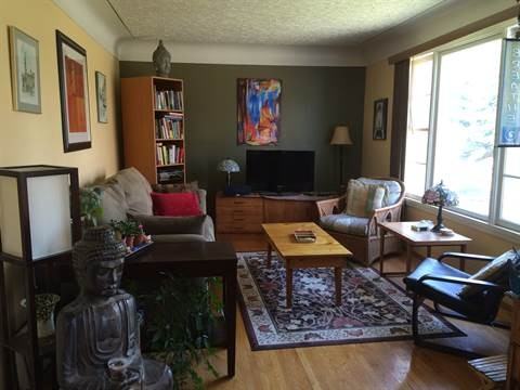 10943 118 St NW - Photo 3 of 8