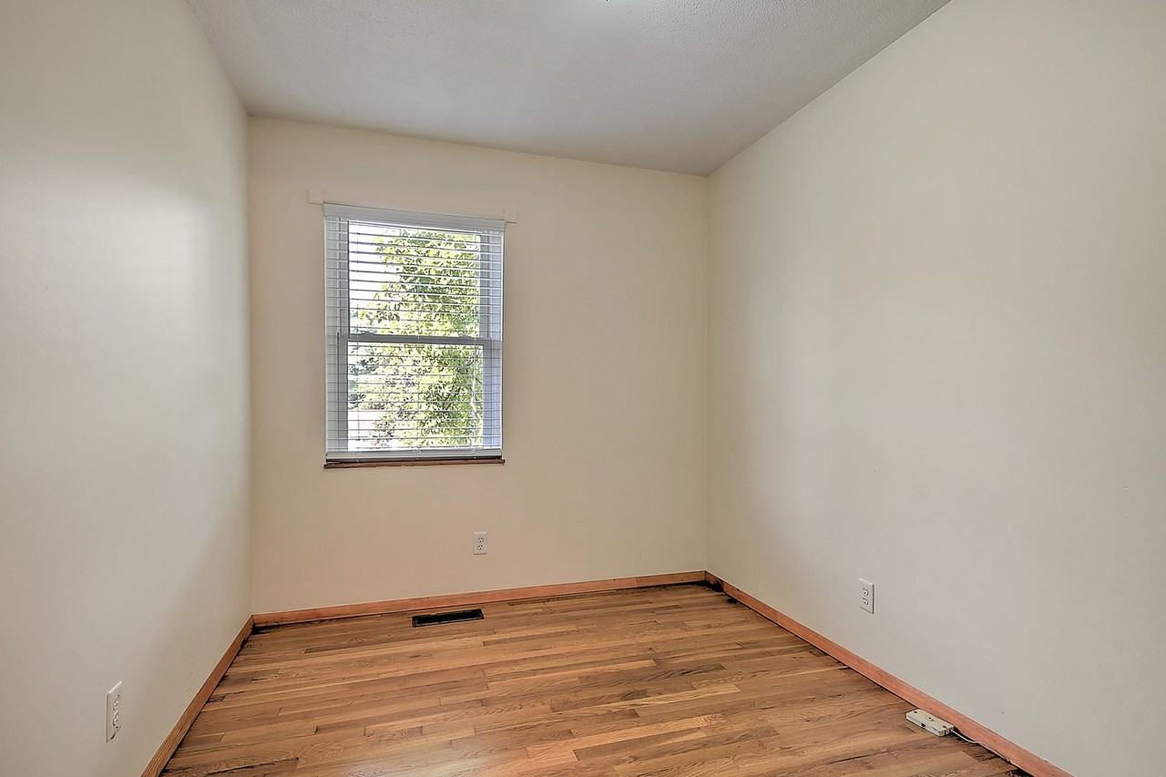 1314 Baldridge Dr - Photo 7 of 28