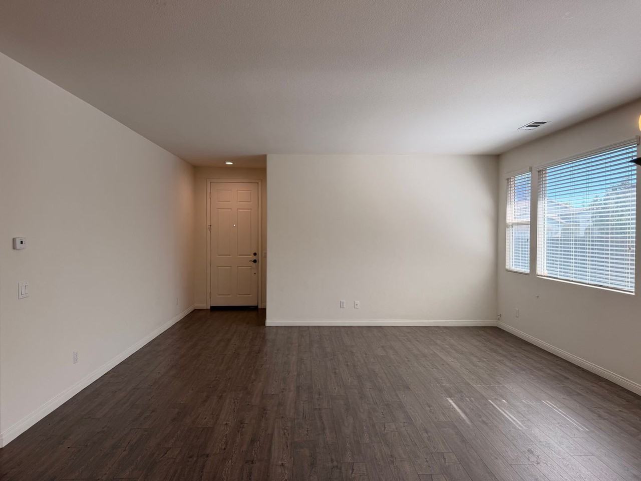 23741 Fieldcrest Ln - Photo 5 of 42