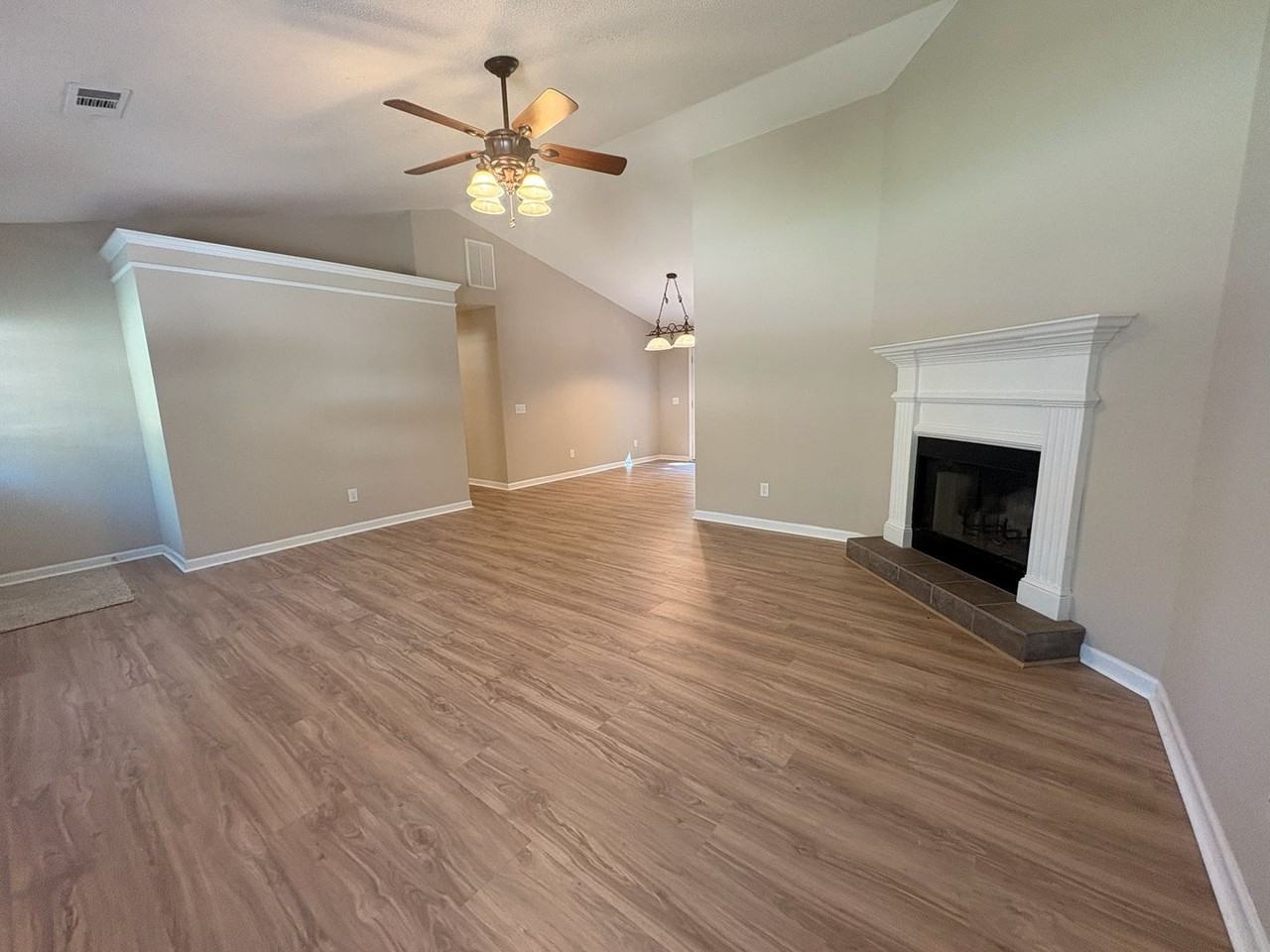 251 Twin Creek Shrs - Photo 3 of 17