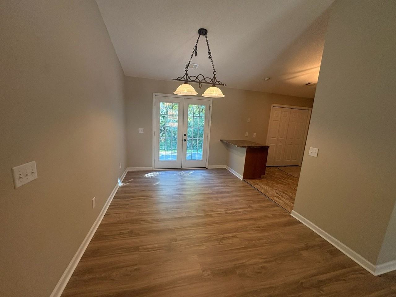 251 Twin Creek Shrs - Photo 4 of 17
