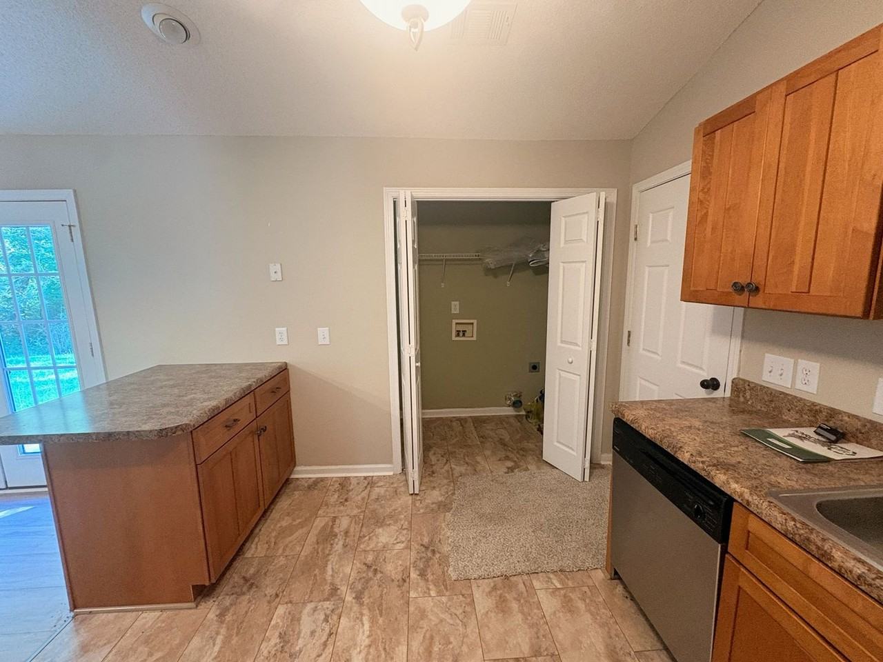 251 Twin Creek Shrs - Photo 7 of 17