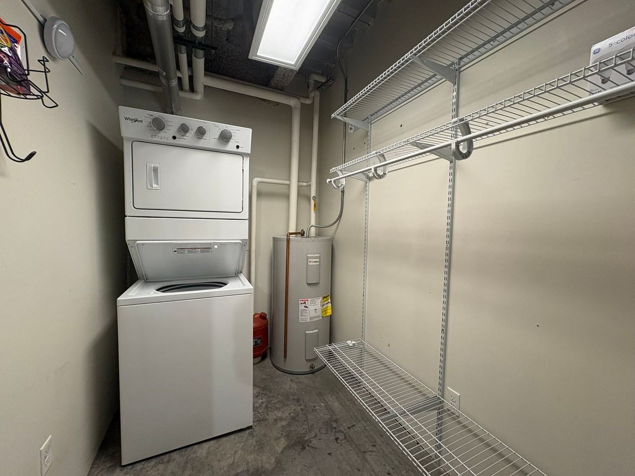 221 E College St #808 - Photo 5 of 16