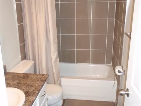 33 Akinsdale Gardens - Photo 3 of 8