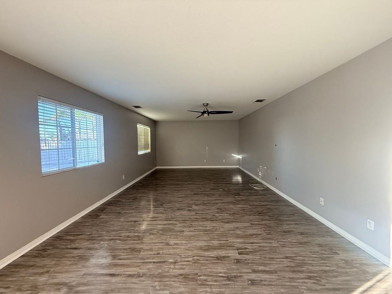 9297 San Rafael Arcangel Ln - Photo 6 of 37