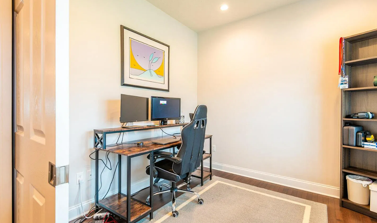 127 Aeropointe Ln - Photo 4 of 20