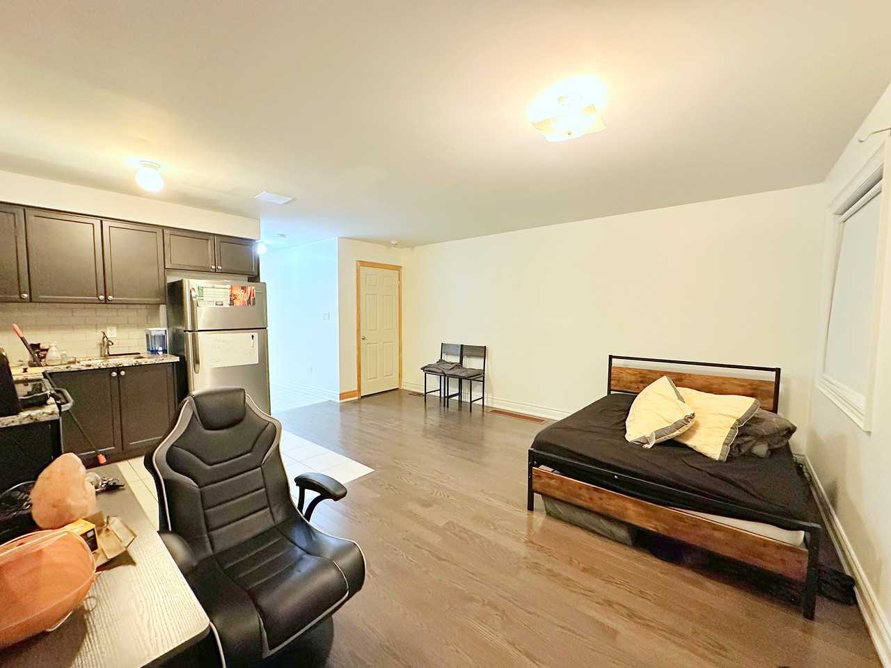 62 Beaver Avenue #Main - Photo 6 of 10