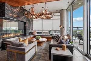 featured image of 300 S Monroe St