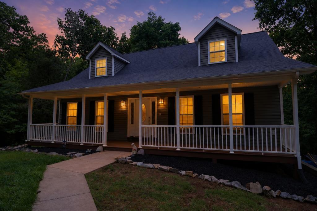 140 Pine Needle Ln - Photo 2 of 16