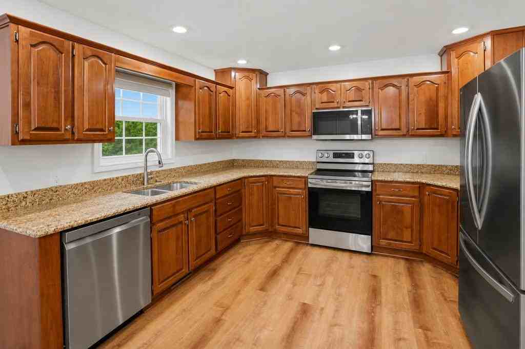 140 Pine Needle Ln - Photo 6 of 16