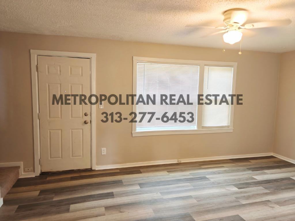 34212 Dayton Ct - Photo 2 of 22