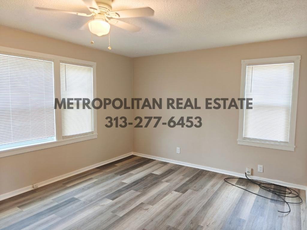 34212 Dayton Ct - Photo 5 of 22