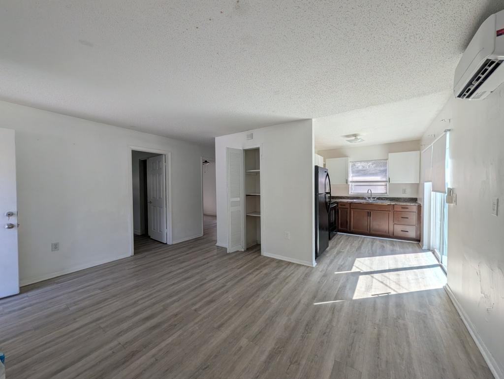 14815 N 20th St - Photo 2 of 13