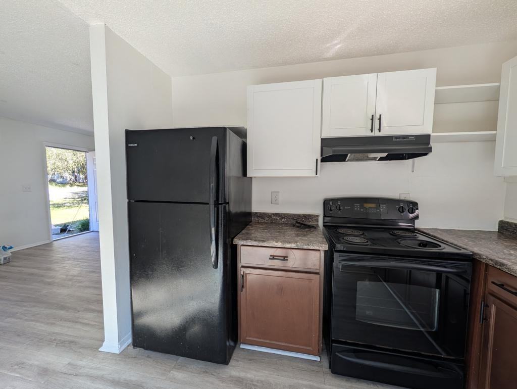 14815 N 20th St - Photo 3 of 13