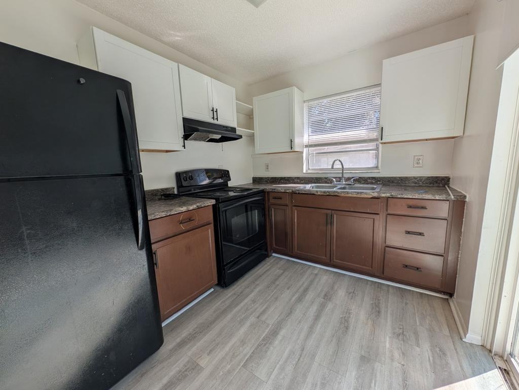 14815 N 20th St - Photo 5 of 13