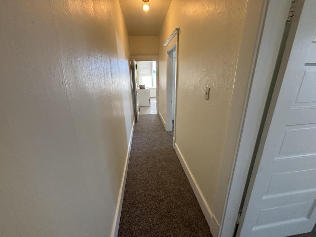 538 W Broadway St - Photo 5 of 12