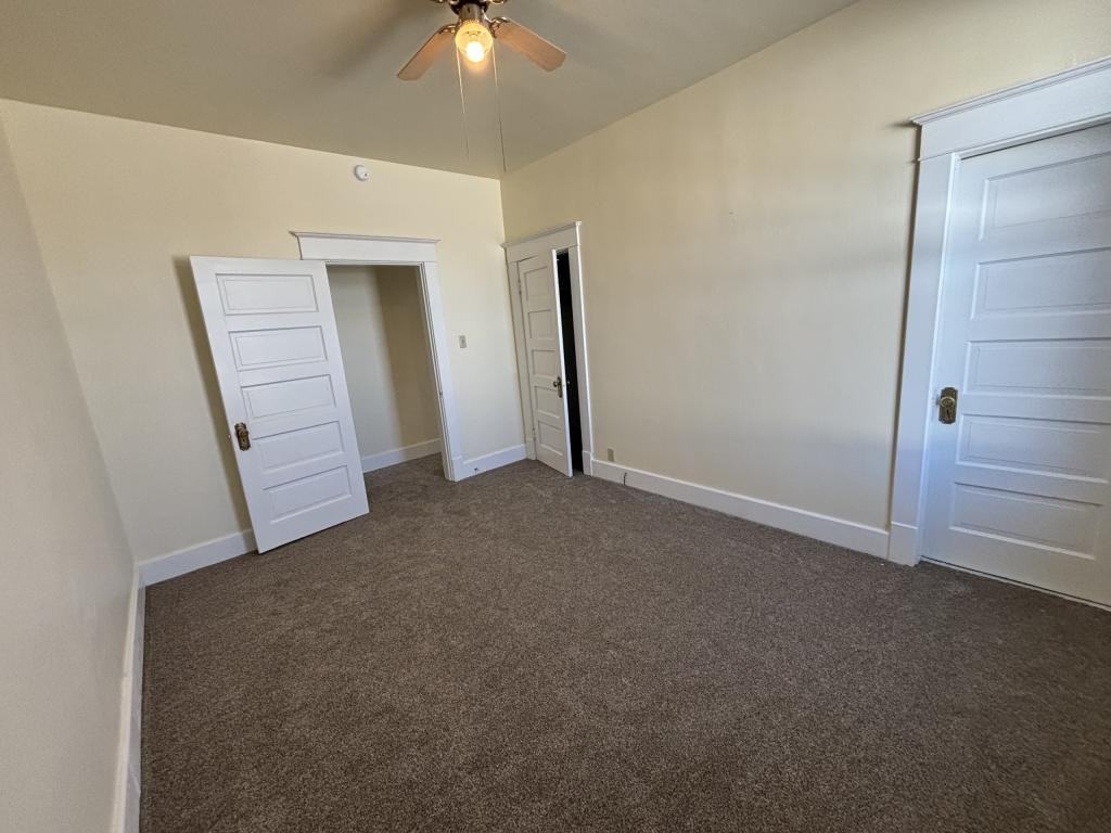 538 W Broadway St - Photo 7 of 12