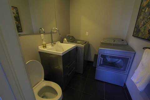 1045 Riverside Dr W - Photo 2 of 8