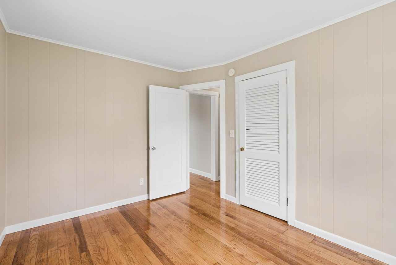 31 Longfellow Dr - Photo 6 of 11