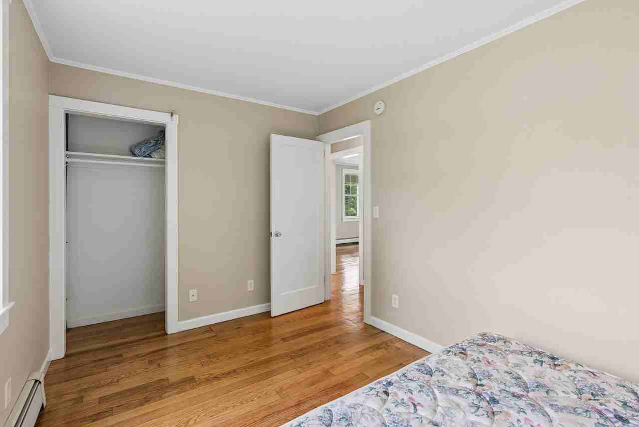31 Longfellow Dr - Photo 7 of 11