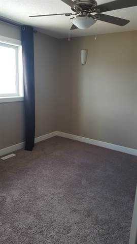 10251 85 St - Photo 3 of 8