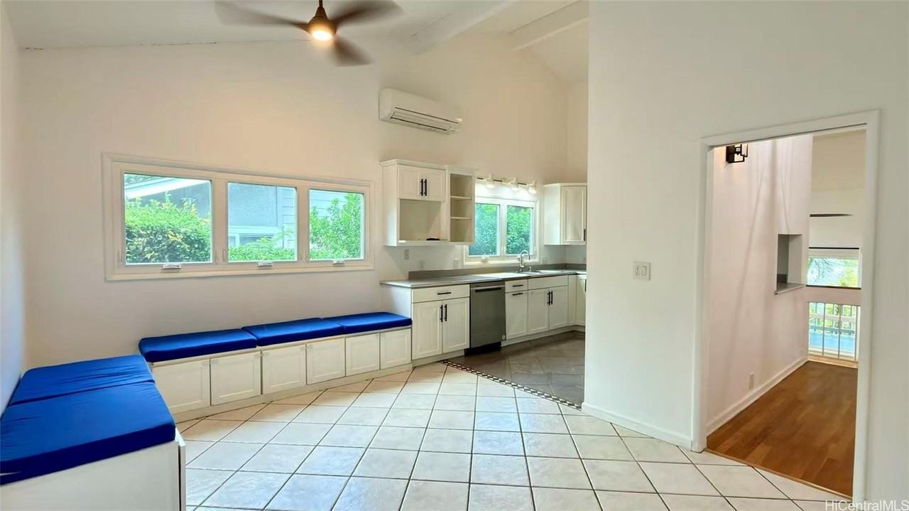 769 Ainapo St - Photo 4 of 25