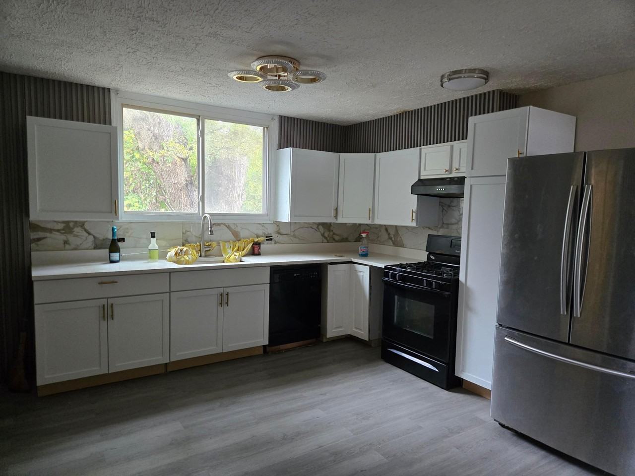3511 Ridge Rd - Photo 2 of 5