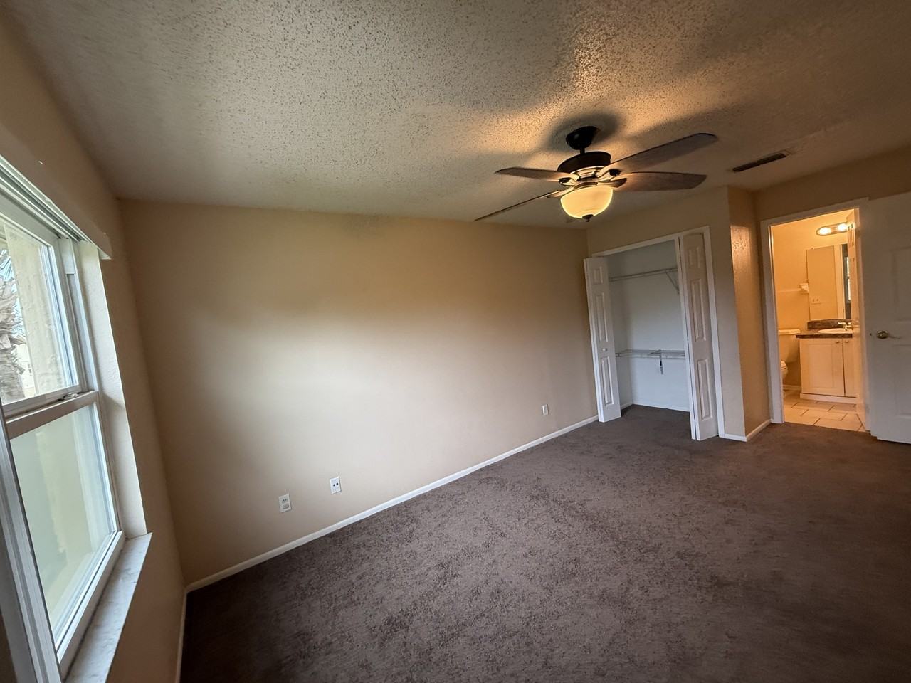 9927 Turf Ct #7 - Photo 7 of 12