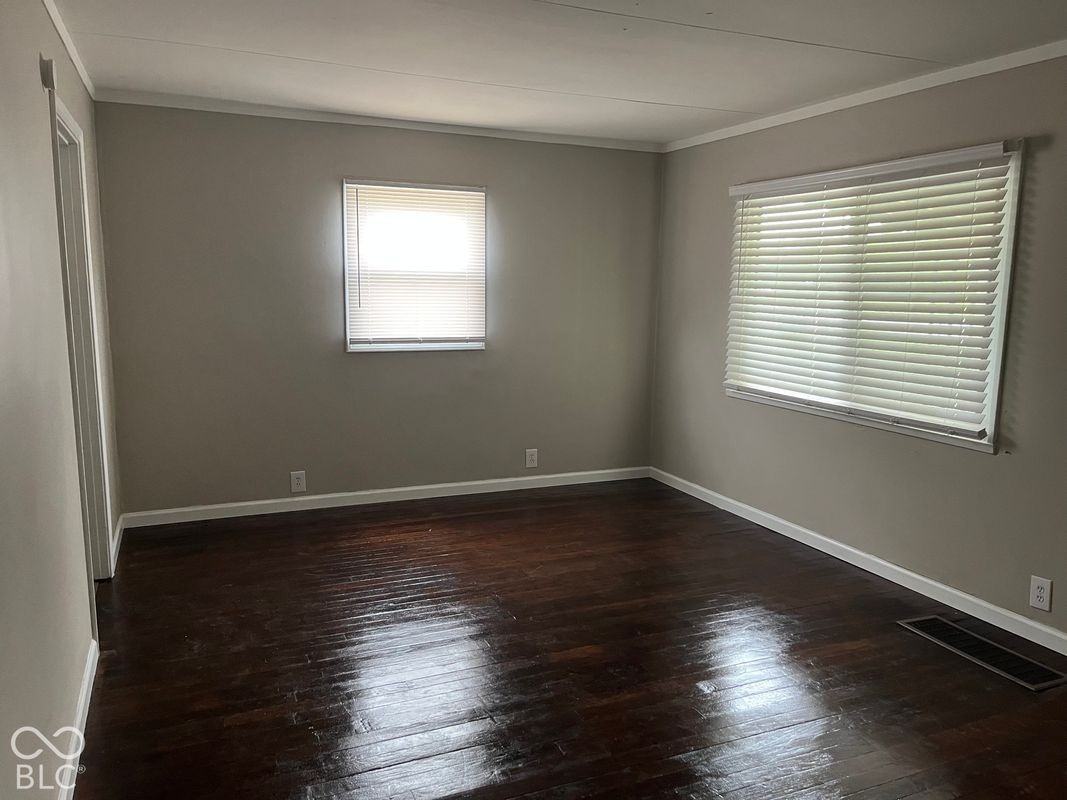 2326 Kessler Blvd North Dr - Photo 3 of 12