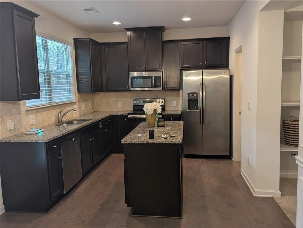 5667 Radford Loop - Photo 3 of 26
