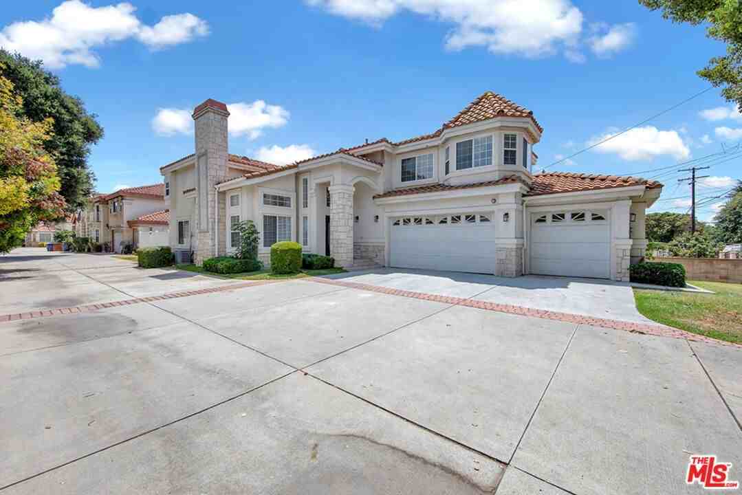 5532 Angelus Ave - Photo 2 of 20