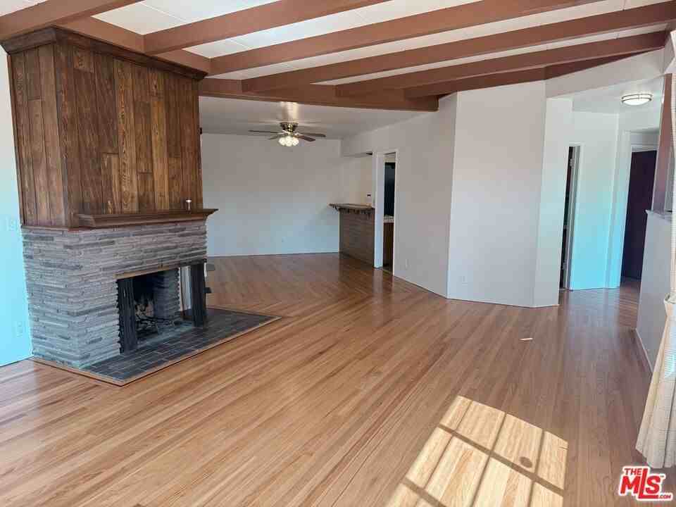 10517 Vail Dr - Photo 6 of 33
