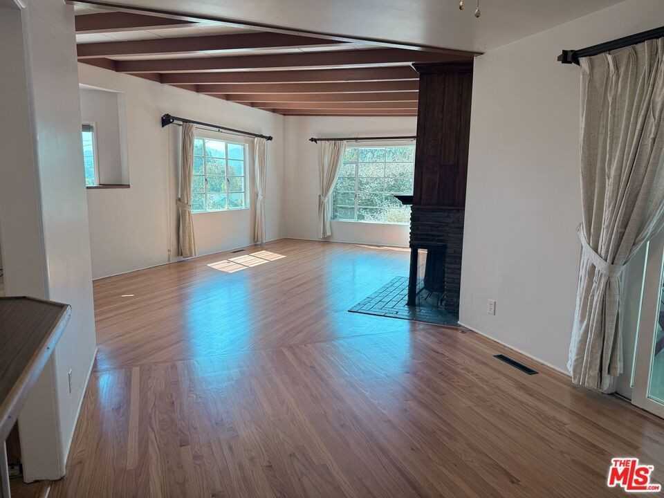 10517 Vail Dr - Photo 7 of 33