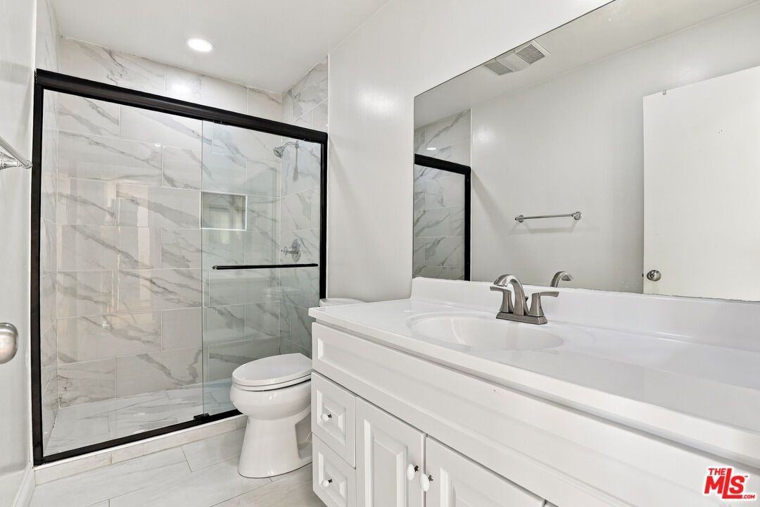6798 Las Olas Way - Photo 7 of 23