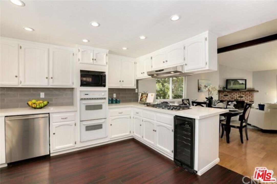 710 N Guadalupe Ave ##6 - Photo 2 of 9
