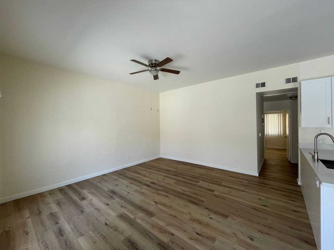 11311 Huston St - Photo 6 of 19