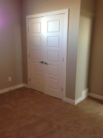 10202 85 B St - Photo 3 of 8