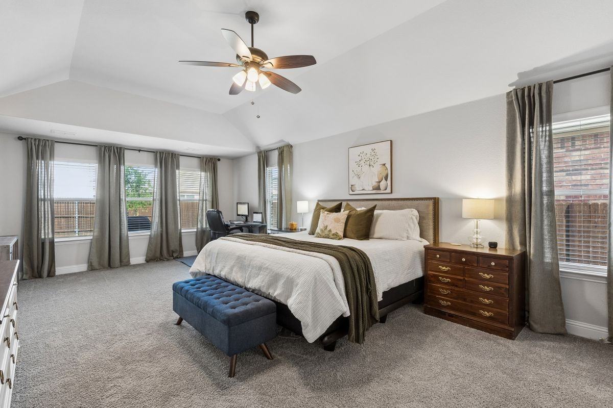 1201 Misty Ridge Dr - Photo 4 of 6