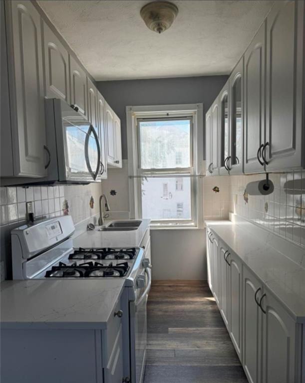 11 Deborah St ##2 - Photo 2 of 10